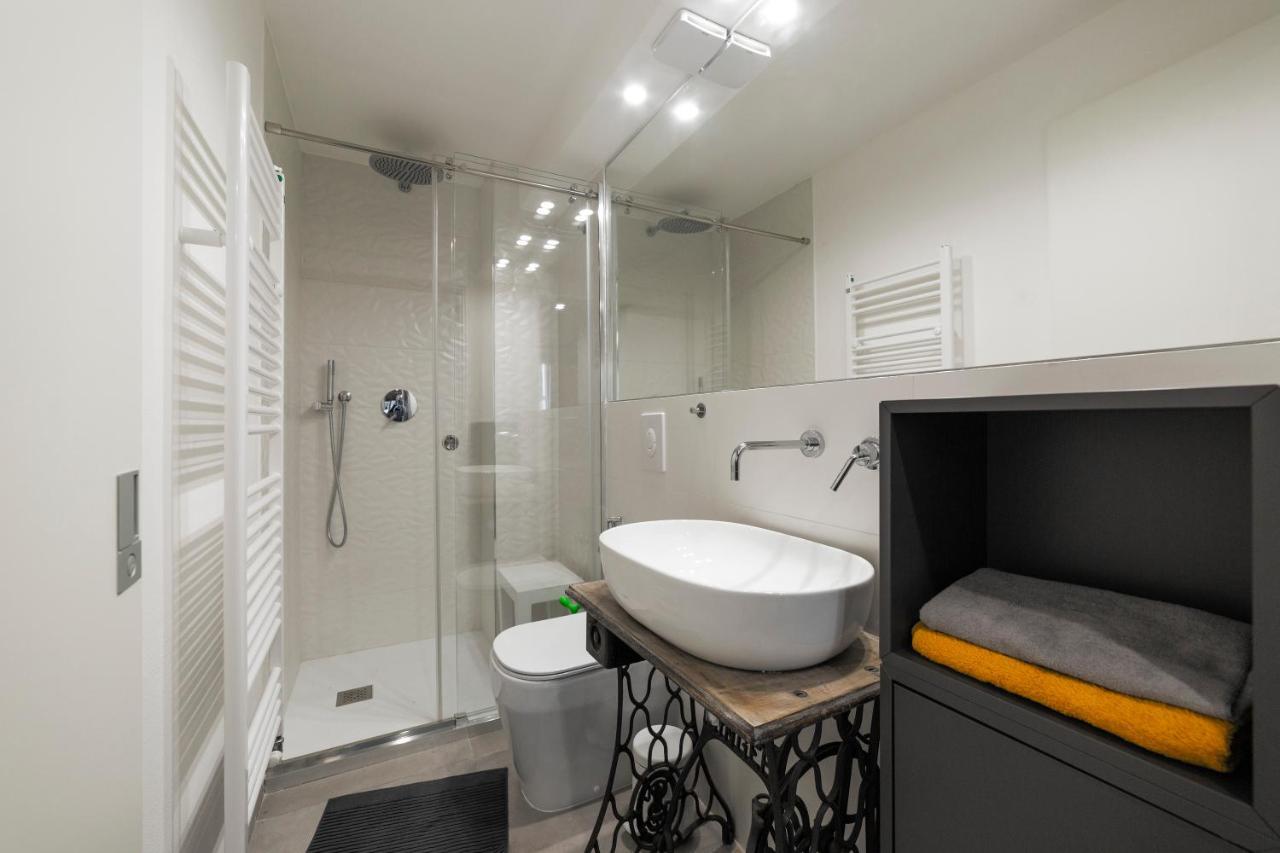 La Pampa New & Fully Refurbished Apt * Milan